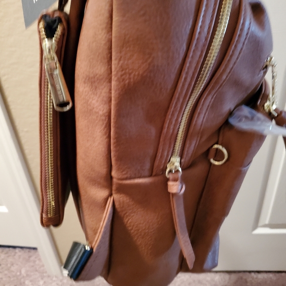 Steve Madden - Picture 3 of 3